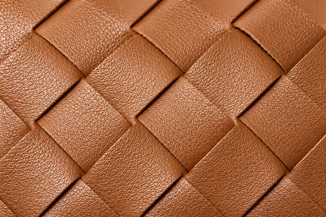 The weave in Caramel